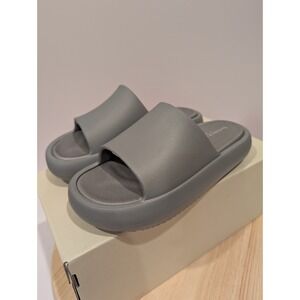 Beach Slides by J Slides Gray Grey Eva Squish Sandals Womens‎ Sz 8 M Lightweight